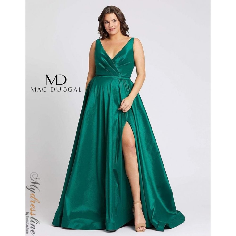 Mac Duggal Emerald Green Prom Dress